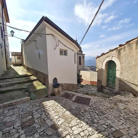 Casa Vacanza Nonno Beppe Bagnoli Del Trigno Exterior photo